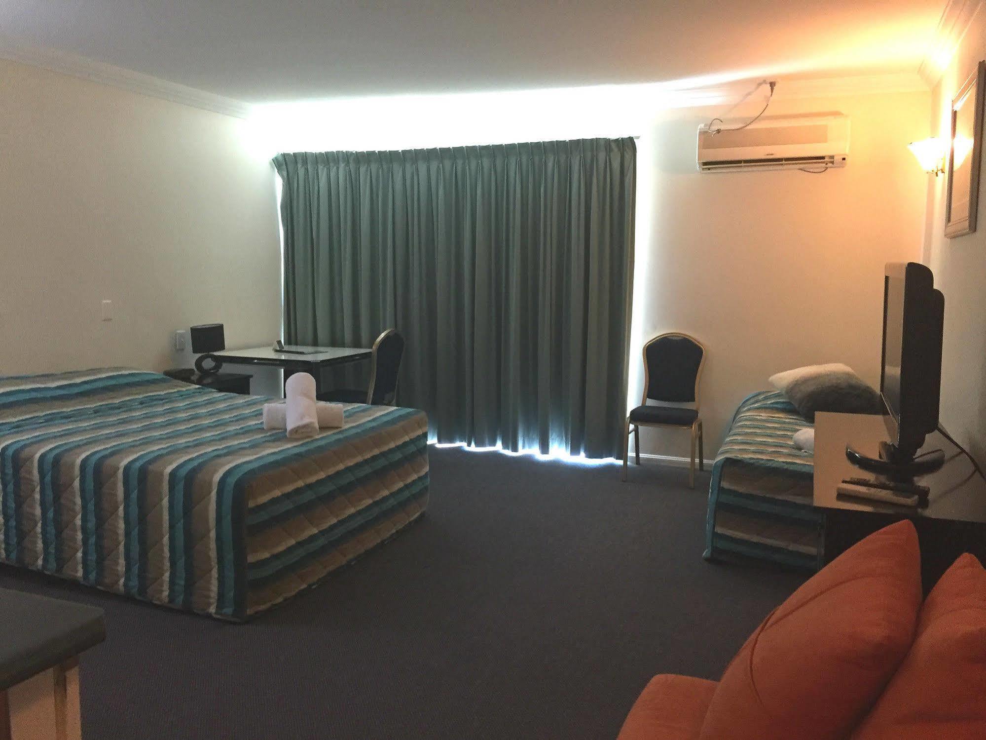 Comfort Hotel Pacific Cleveland Εξωτερικό φωτογραφία